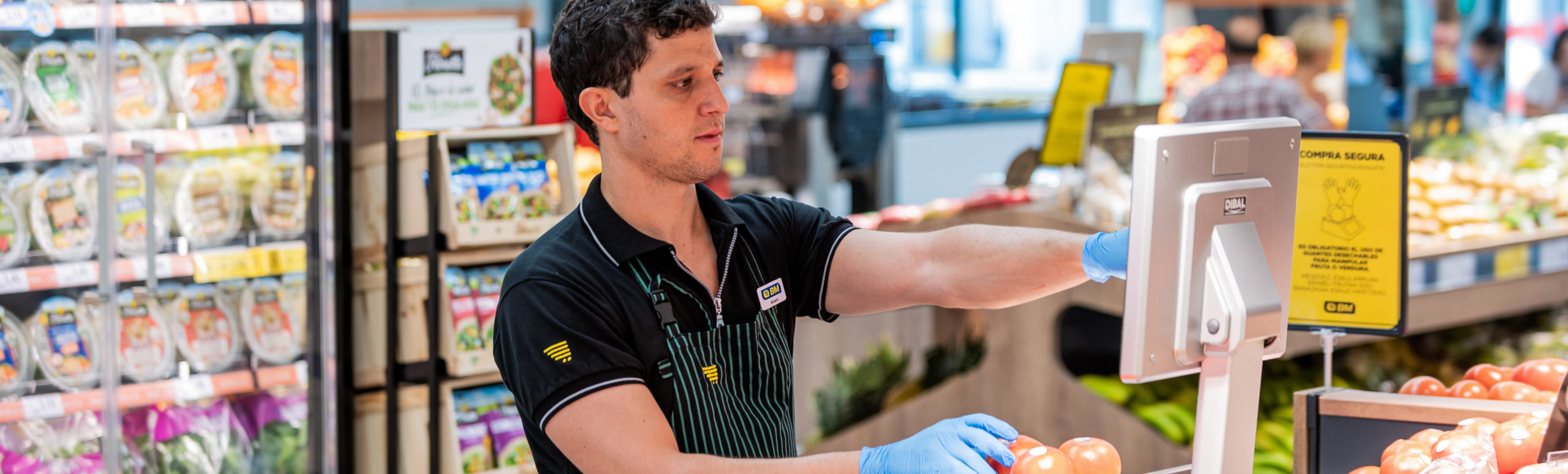trabajador_fruteria_uvesco